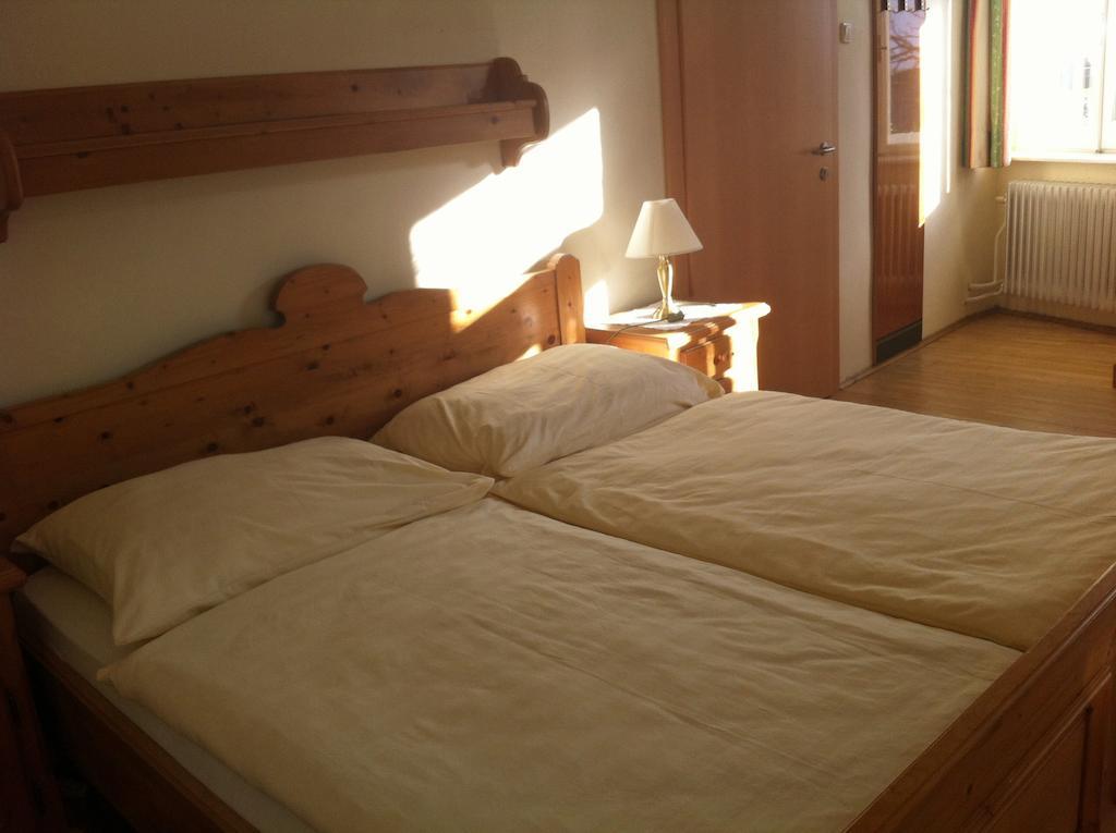 Gasthof Zum Niederhaus - Familie Perthold Sankt Aegyd am Neuwalde Room photo
